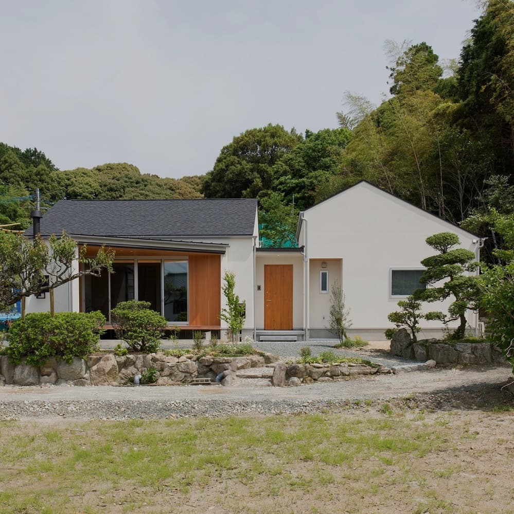 実のなる森の家